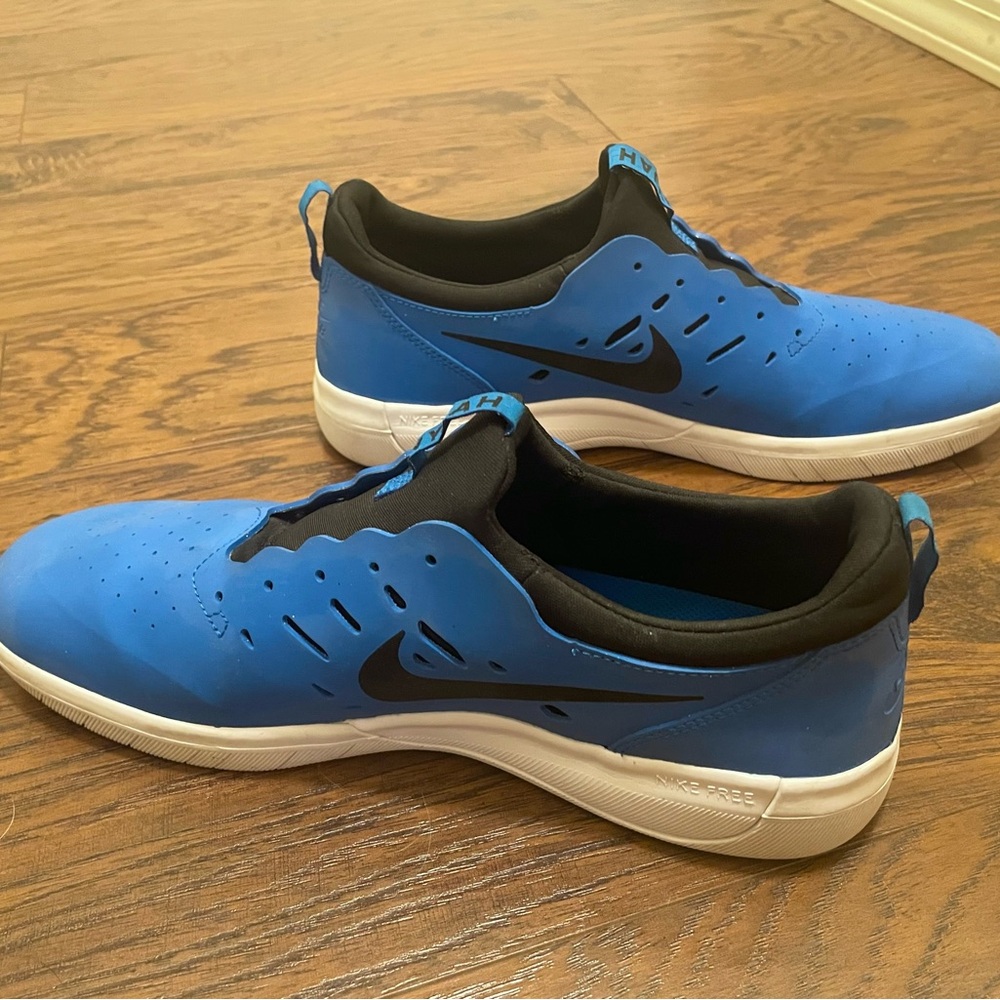 Nike Blue and Black Men's Hyper Huarache Sneakers - Picture 2 of 7